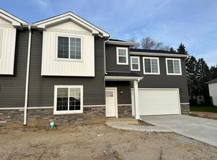 2207 Valparaiso St, Valparaiso, IN 46383