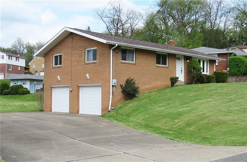 203 Robin Hood Dr photo 1