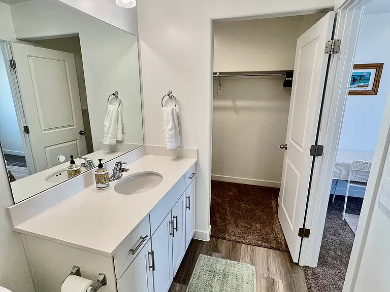 397 N Sea Chaser Ln — Photo 17
