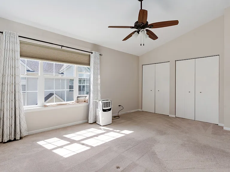2745 Canyon Dr — Photo 13