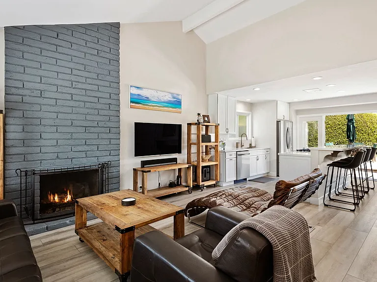 1425 Carnation Pl — Photo 25