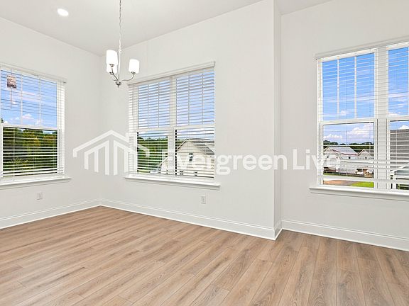 3rd image of 102 Prospect Ave