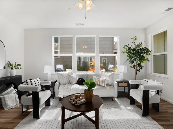 2042 Ravello Way, Santa Rosa, CA 95403