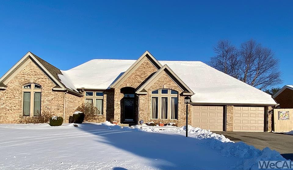 1st image of 2748 Carolyn Dr