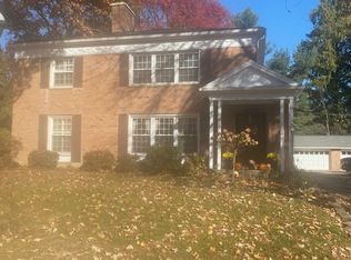 2527 Falmouth Rd, Fairlawn, OH 44333