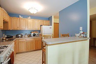 5th image of 3000 Bayside Dr Unit 109
