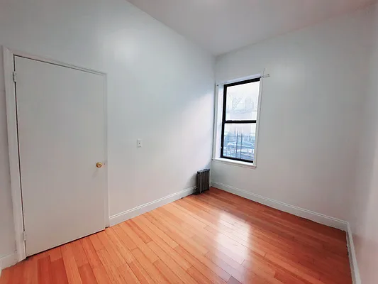 Rented by BRICK & GALO REALTY CORP | media 7