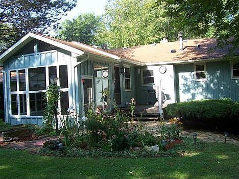 2nd image of 4835 Atkins Rd