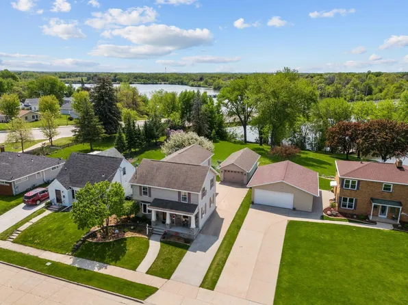 329 W Lincoln Ave, Little Chute, WI 54140