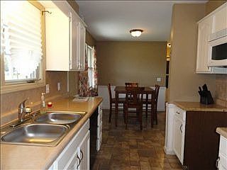 3rd image of 3317 Wintergreen Dr W