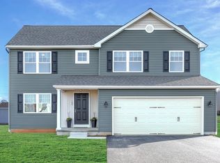 150 Cedarlyn Dr, York, PA 17408