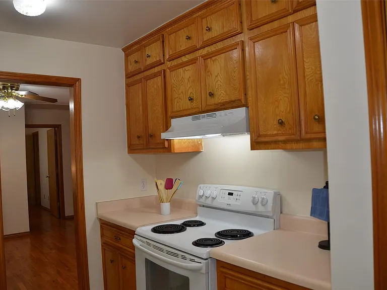 6507 Morningside Dr #UPSTAIRS — Photo 8