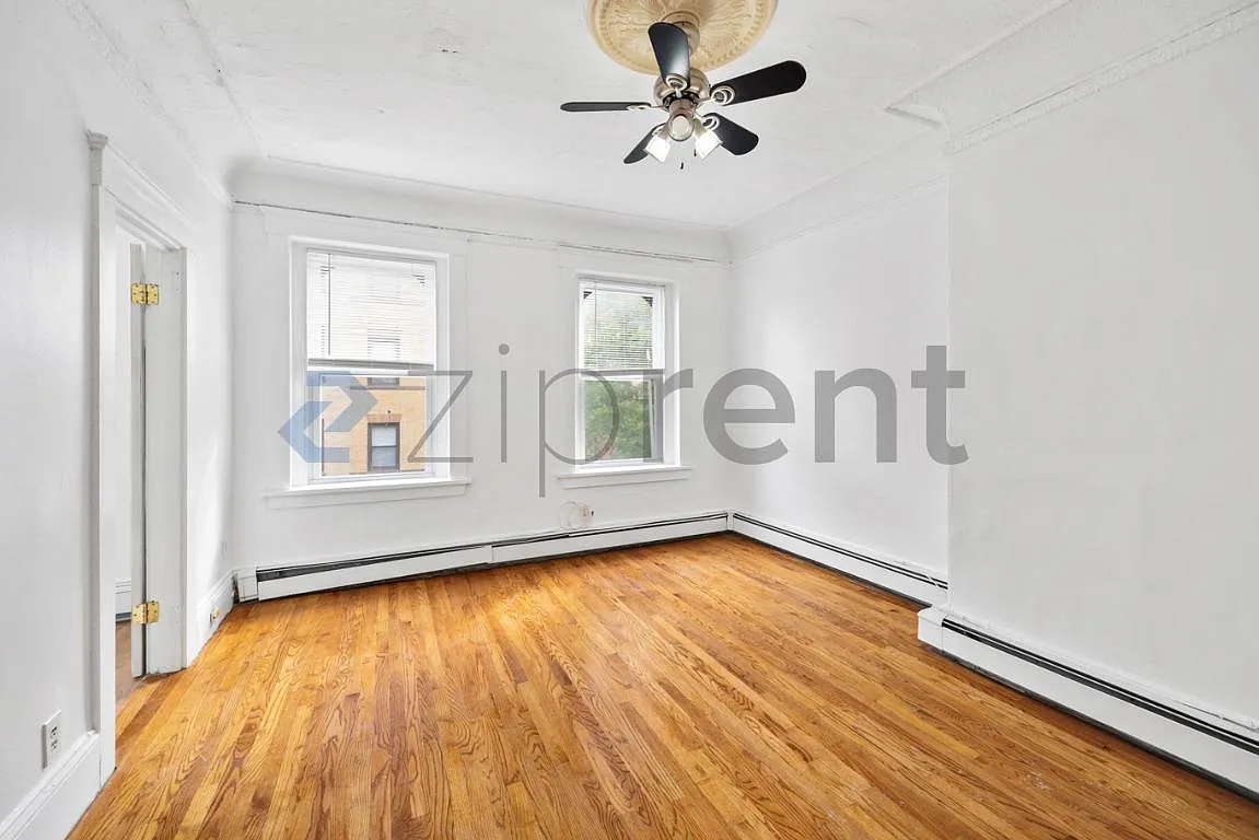 3 bed, 800 sqft, $4,100 — Photo 4
