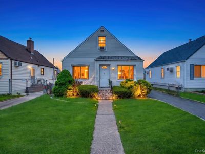 8 Francis Court, Elmont, NY, 11003