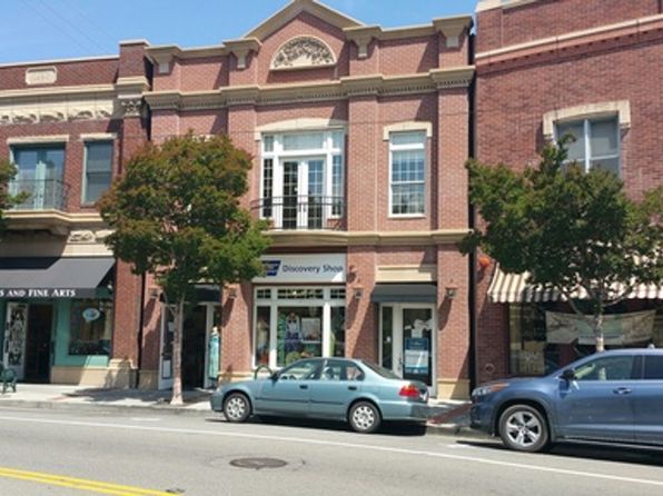 41 E Main St