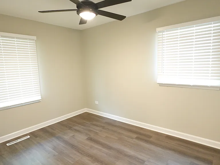 111 W Green Meadows Blvd — Photo 21