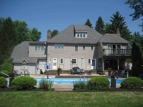 3rd image of 3139 Waverly Dr