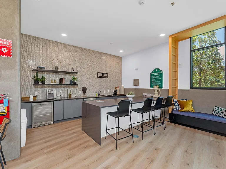 2500 Longview St #323 — Photo 36