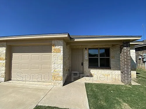 1572 Brady Way Photo 1