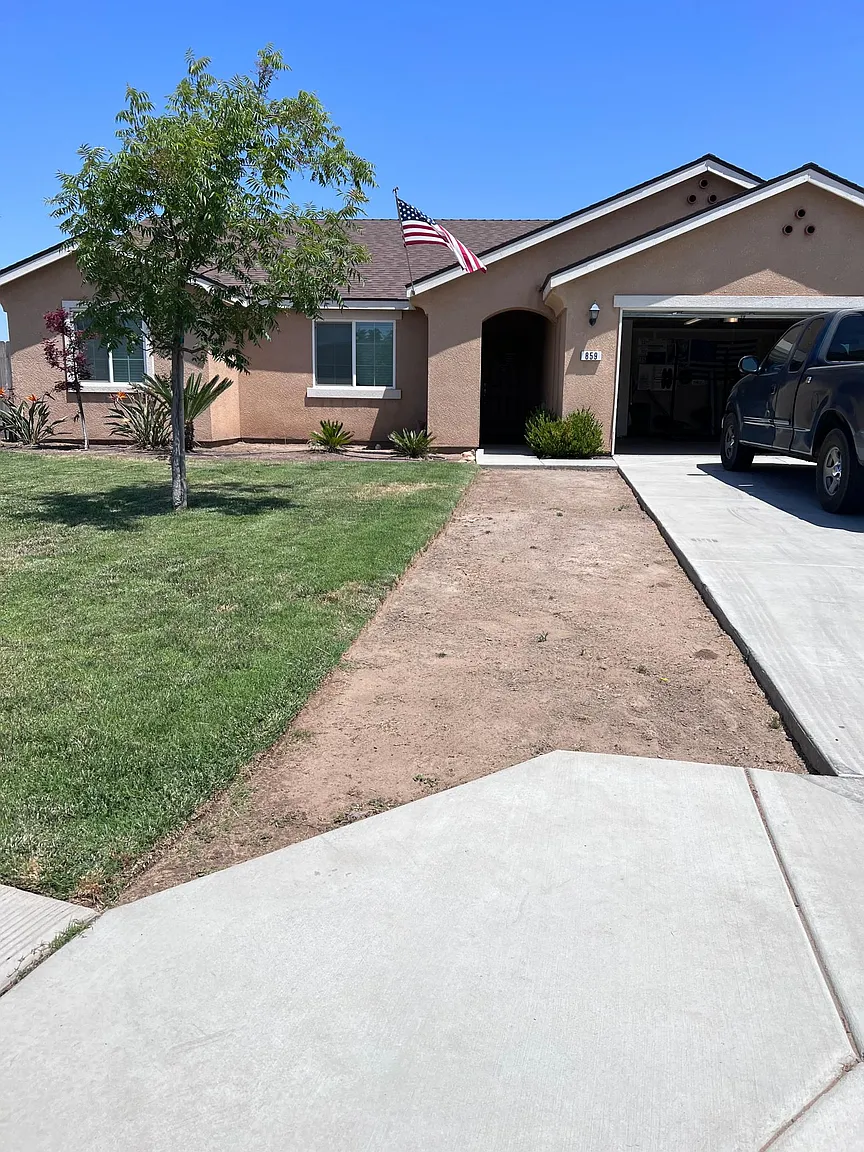 859 Sarah Ln photo 1