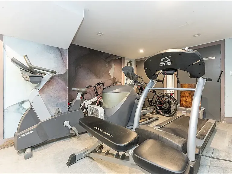1649 Summerfield St #2A — Photo 12