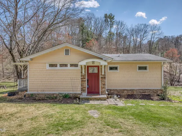 921 Emmett Rd, Bristol, TN 37620