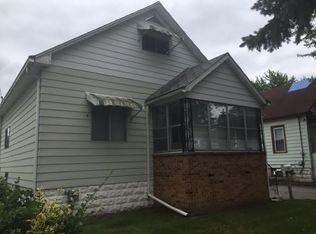 1215 S Van Buren St, Bay City, MI 48708