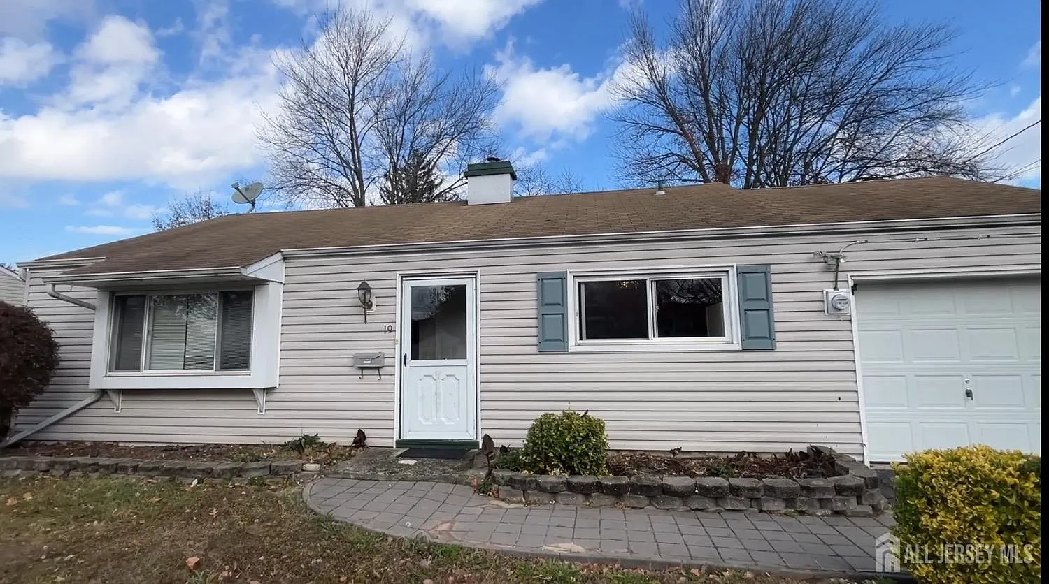 19 Dayton Rd photo 1