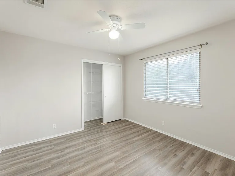 113 Matthew Dr — Photo 26