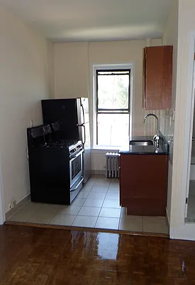 Rented by Vassiliou Group | media 14