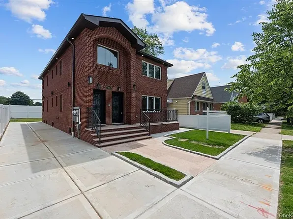 (undisclosed Address), Flushing, NY 11367