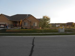 1272 S Cedar Pass Dr, Santaquin, UT 84655