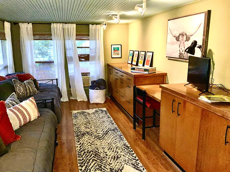 303 Interbay Ave — Photo 12