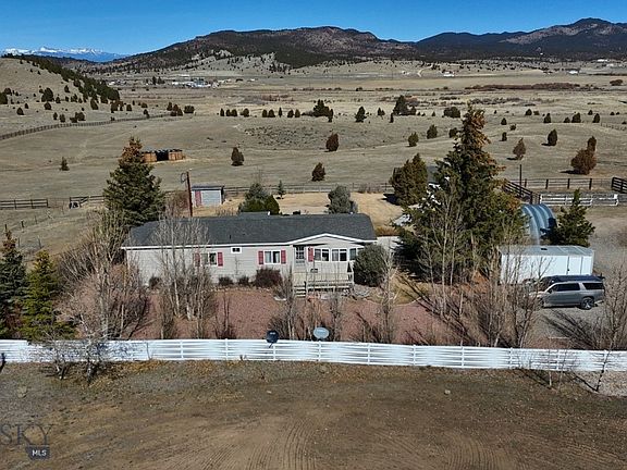 3rd image of 119043 Battle Ridge Rd