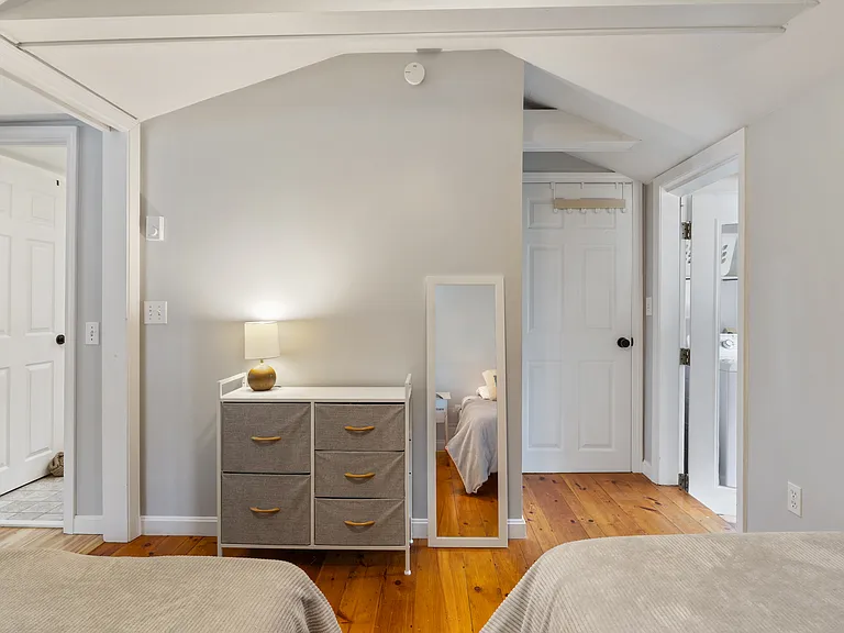 Skylark Ln — Photo 18