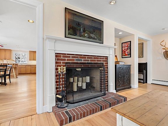 5th image of 95 Concord Rd