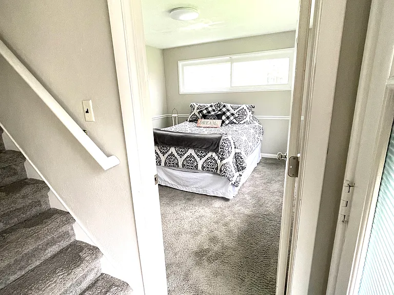 1740 Hanover St — Photo 8