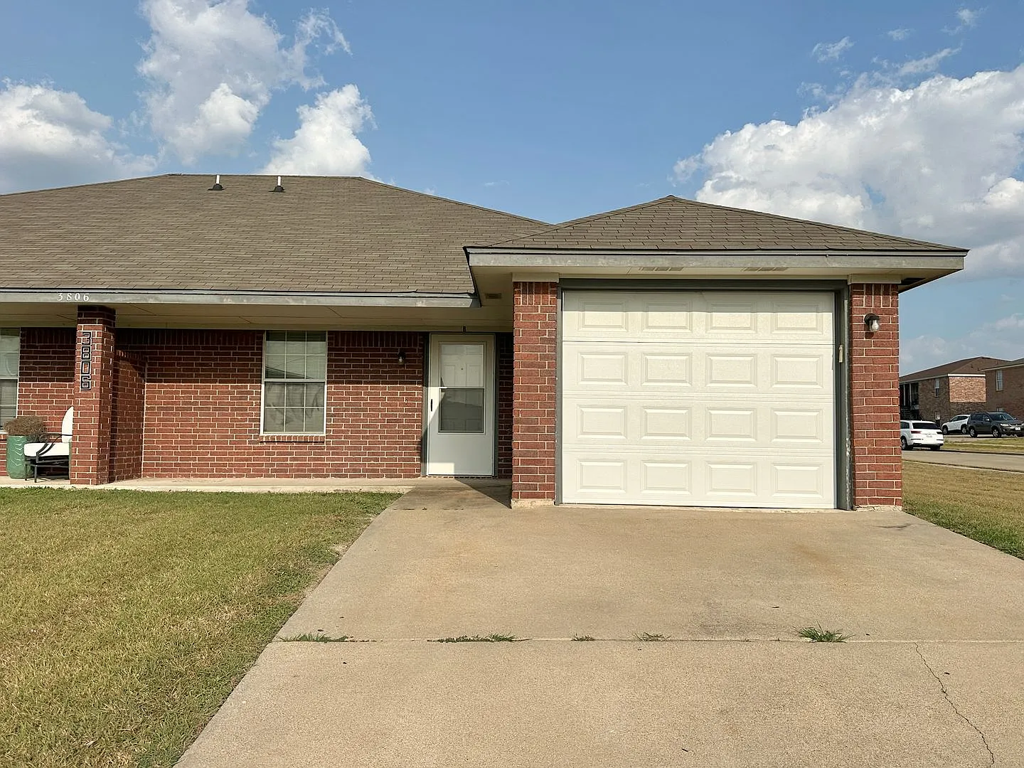 3806 Pecos Dr — Photo 1