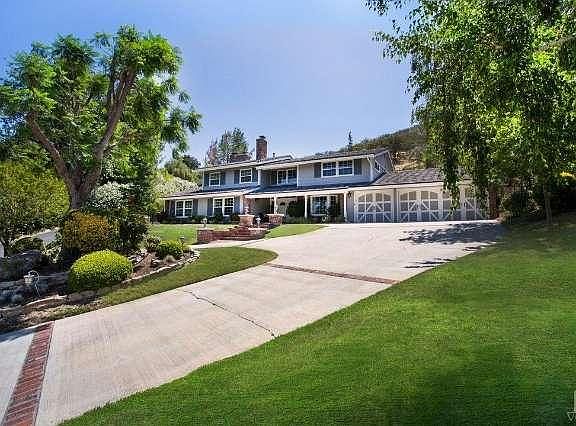 2nd image of 31504 Germaine Ln