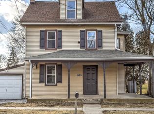 124 N Ronks Rd, Ronks, PA 17572