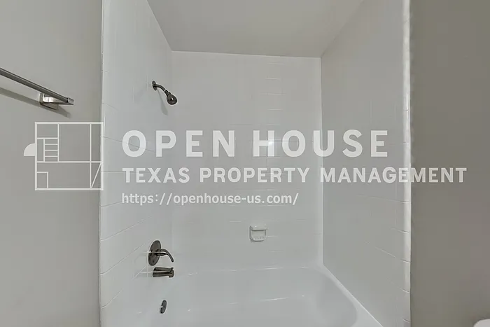 26912 Castlecliff Ln — Photo 16