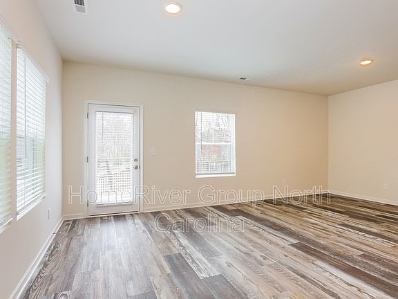 5th image of 108A Fosters Glen Pl