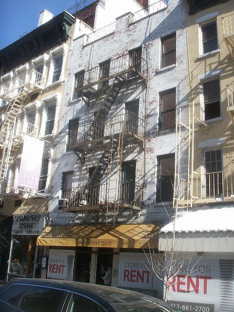 1st image of 1564 2nd Ave APT 4A