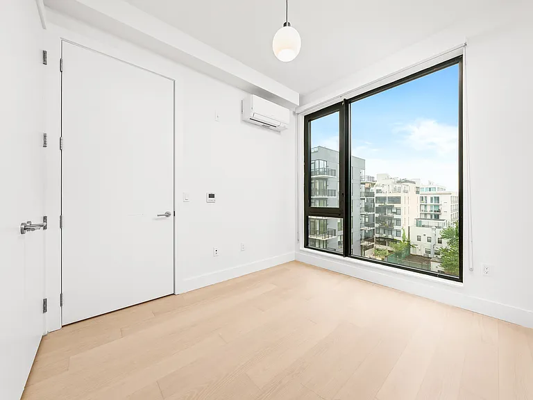 218 Front St #711 — Photo 5