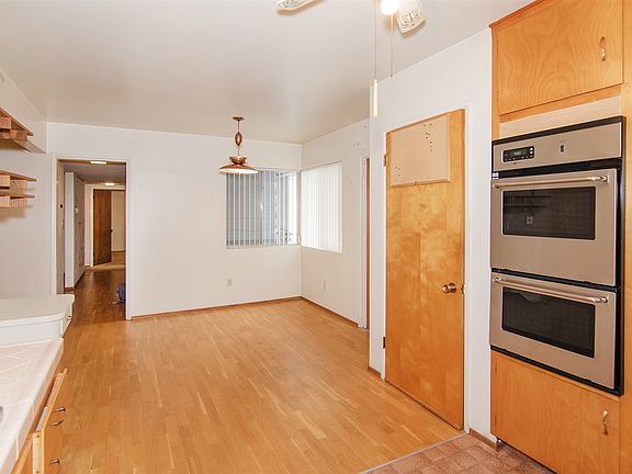 3rd image of 690 Floyd Ave