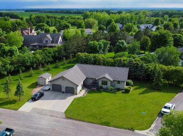 318 Gause Ave, Milbank, SD 57252