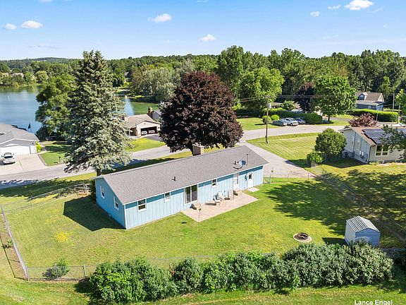 2nd image of 5157 Highland Dr