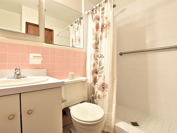 4th image of 1810 NW 10th St #1816
