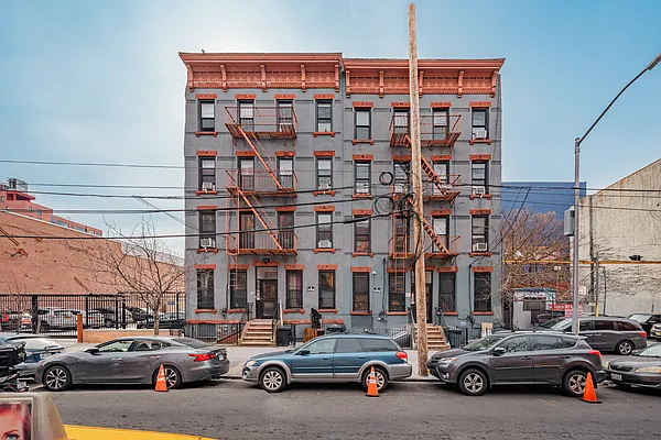 Rented by REAL New York | media 10