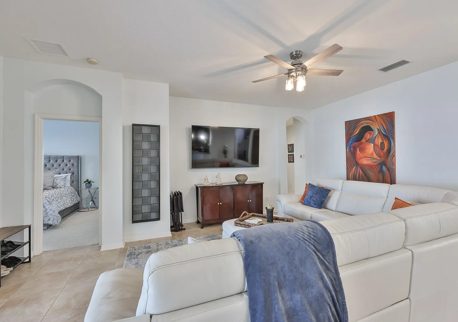 Gorgeous Pool Home @ Bahia Lakes! — Photo 4